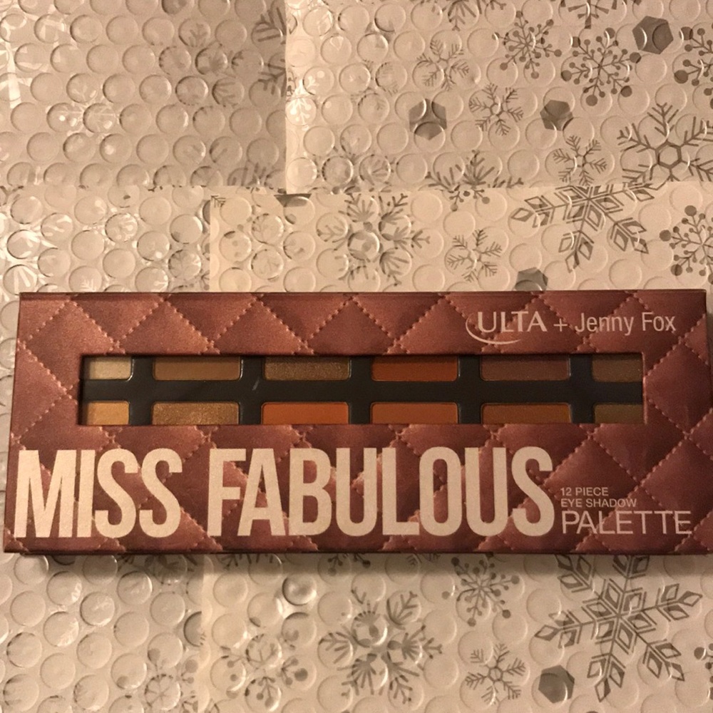 ULTA BEAUTY EYESHADOW PALETTE NWOT
